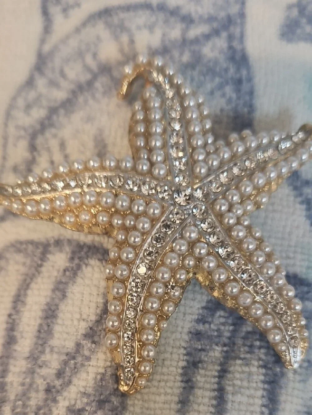 NWT Pearl & Crystal Starfish Hair Clip - Gold Tone